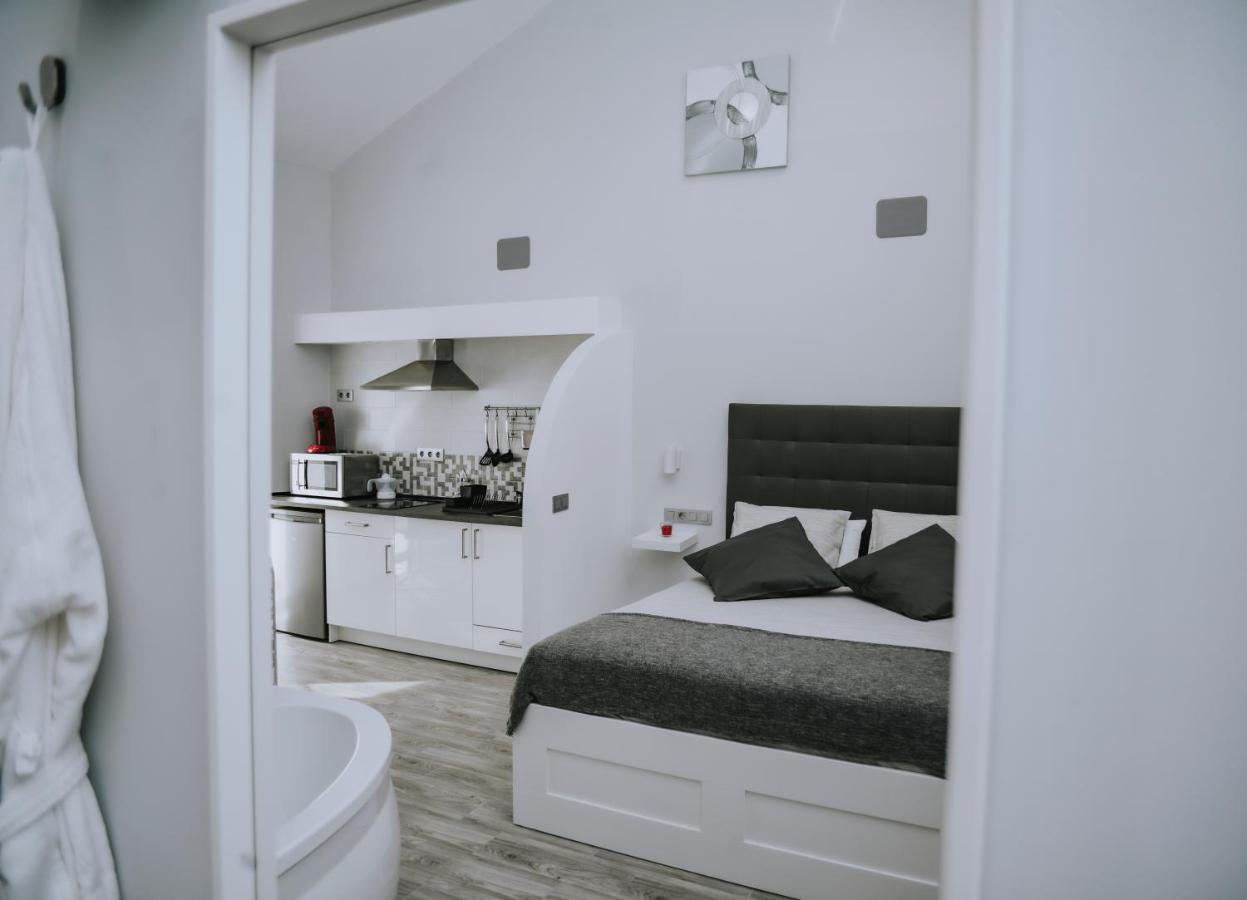 ERES EMÉRITA Apartamentos&Suites PARKING GRATUITO Mérida Exterior foto